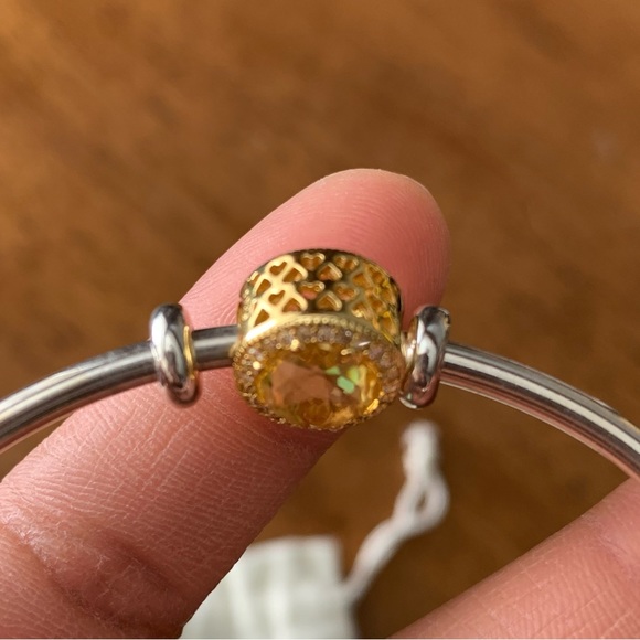 NWOT Pandora Open Bangle Charm Bracelet w/ 1 Bling Charms & 2 Pandora Stoppers - Picture 6 of 15